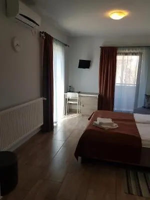 Sunny Family Constança