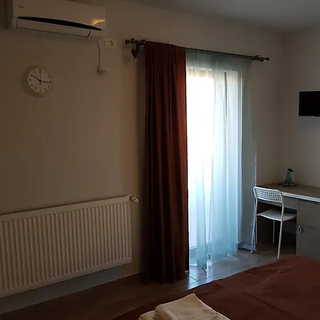 Guest house Sunny Family 3*